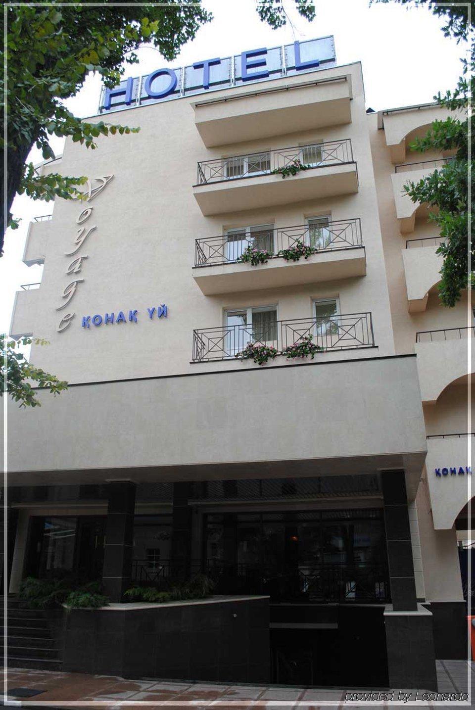 Voyage Hotel Almaty Exterior foto