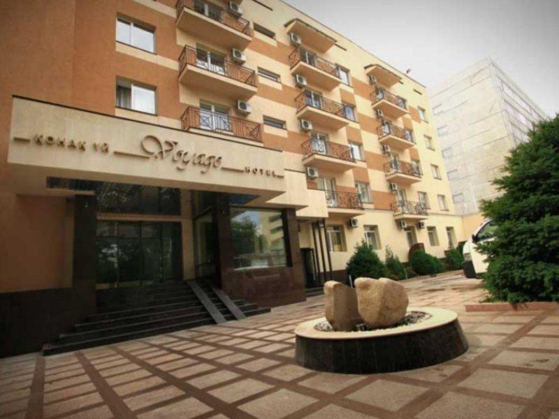 Voyage Hotel Almaty Exterior foto